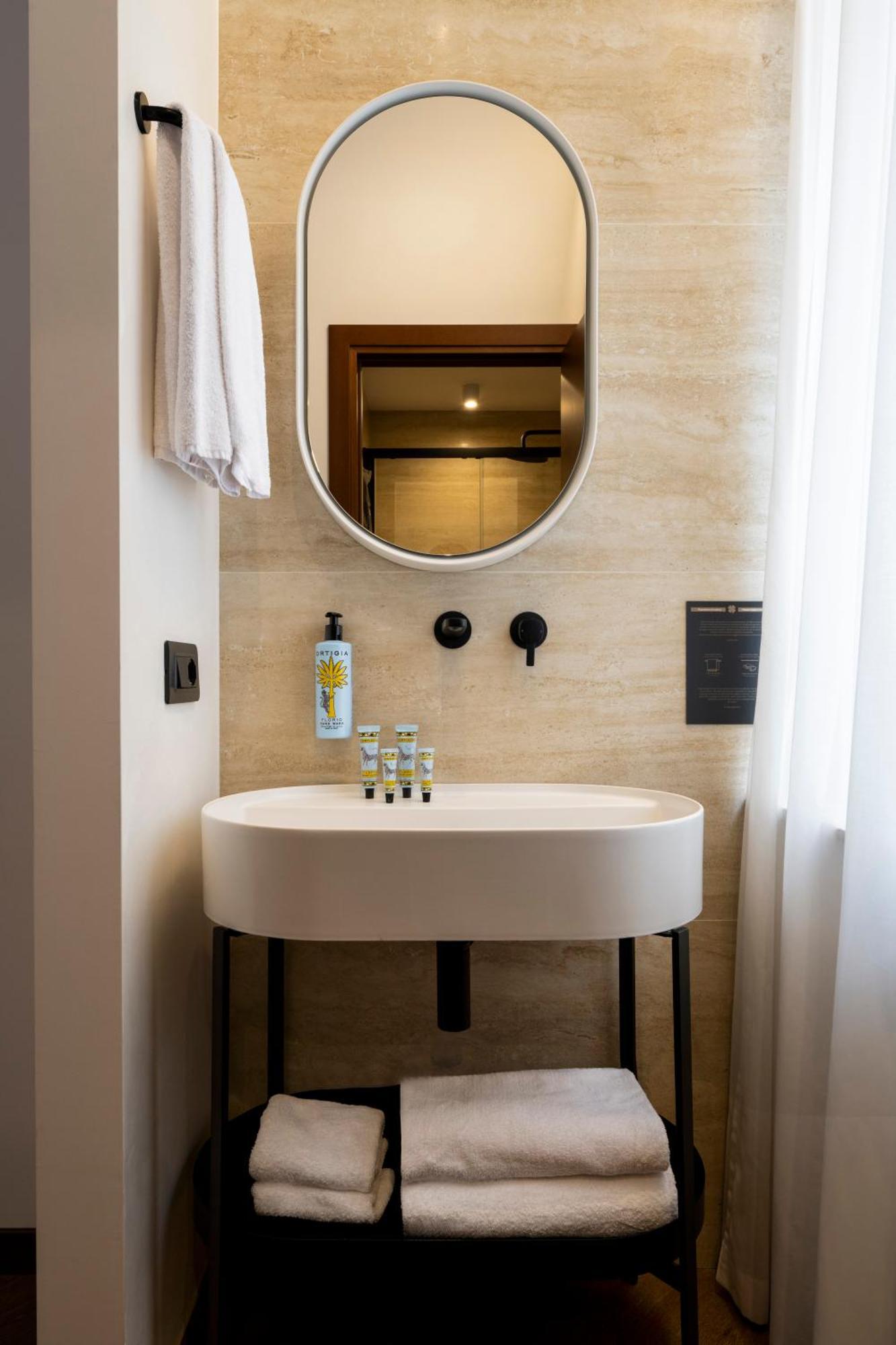 Boutique Piedra Centre 3* Rom