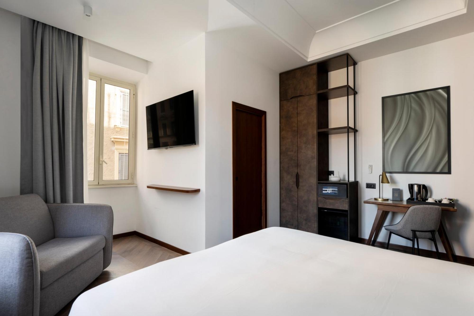 Boutique Piedra Centre Rom